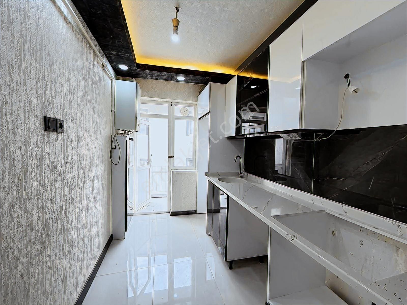 Oğulbey'den Yunur Emre Cad Paraleli 1.kat 2+1 Ful Yapılı Güney C - Görsel 19