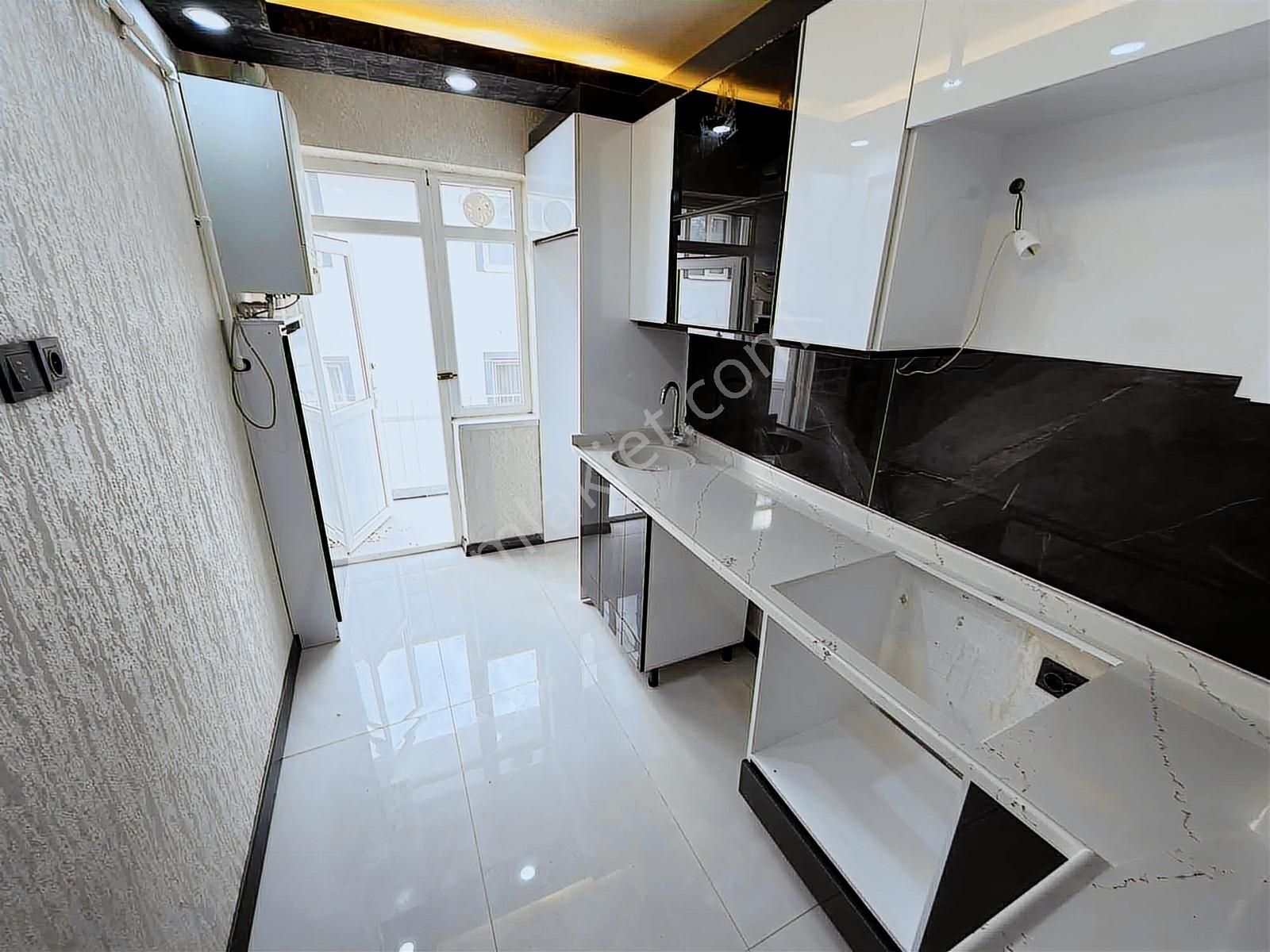 Oğulbey'den Yunur Emre Cad Paraleli 1.kat 2+1 Ful Yapılı Güney C - Görsel 15