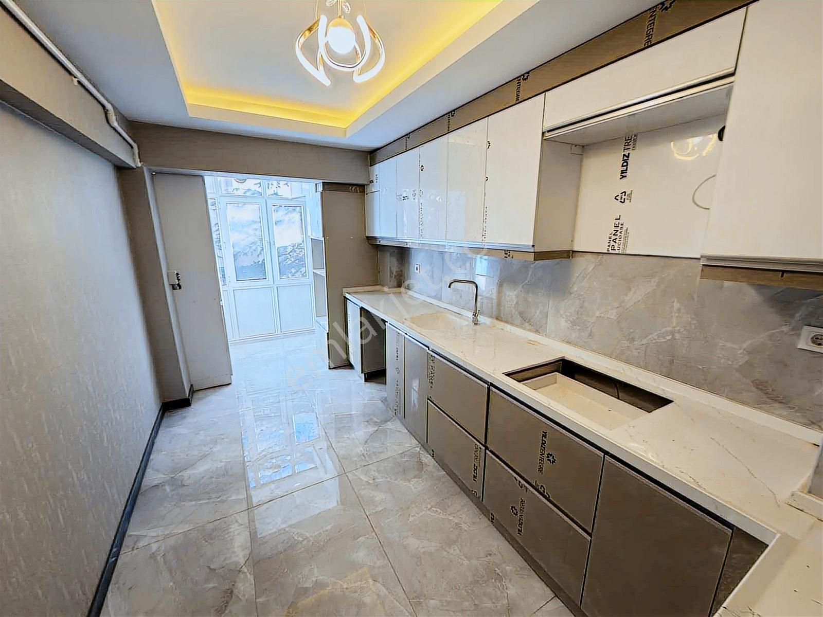 Etlik'de 3.kat Konumunda Manzaralı 3+1 Bağımsız Ful Yapılı 125m² - Görsel 17