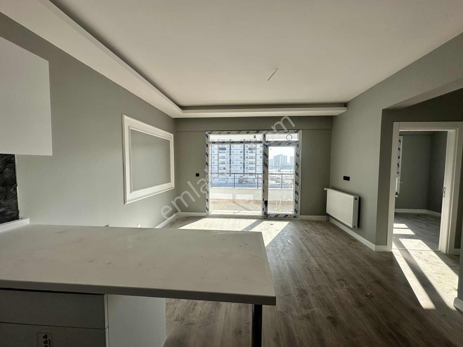 Kiralık...! Karum Sante 2+1 Hemen Oturulur Güney Cephe Daire - Görsel 4