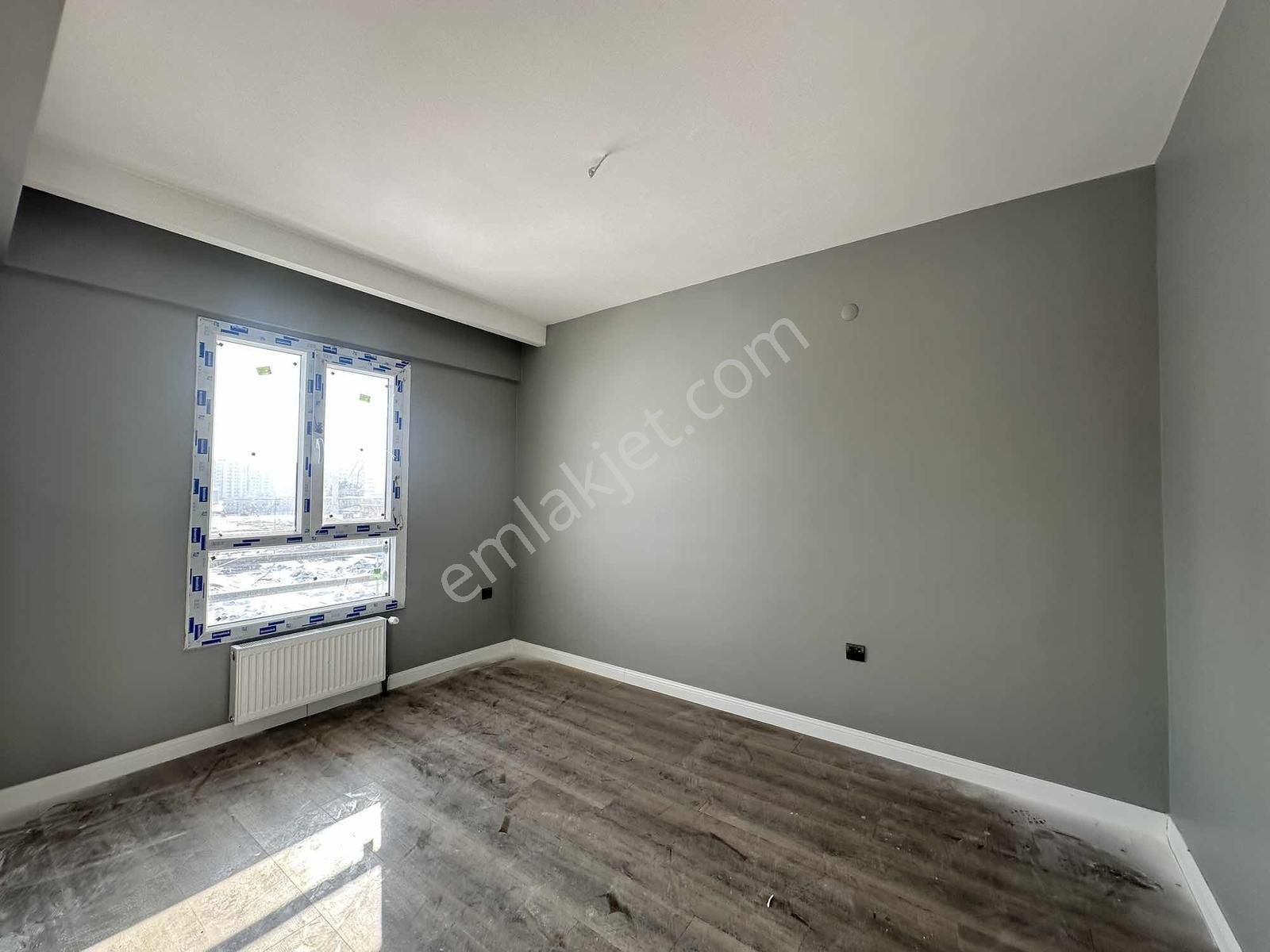 Kiralık...! Karum Sante 2+1 Hemen Oturulur Güney Cephe Daire - Görsel 6