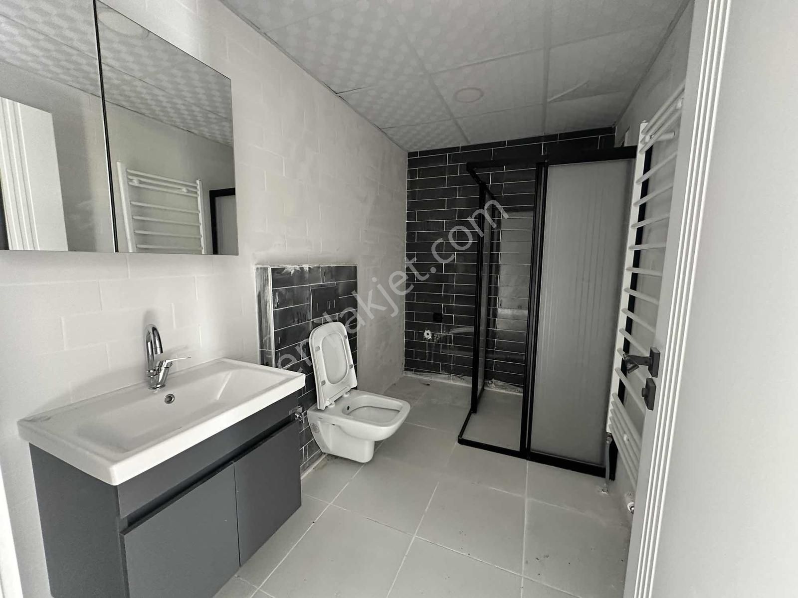 Kiralık...! Karum Sante 2+1 Hemen Oturulur Güney Cephe Daire - Görsel 3