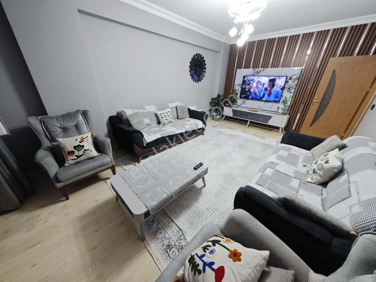 Yenibosna Pazar Pazarında 5+1 Krediye Uygun Ferah Dublex - Görsel 2