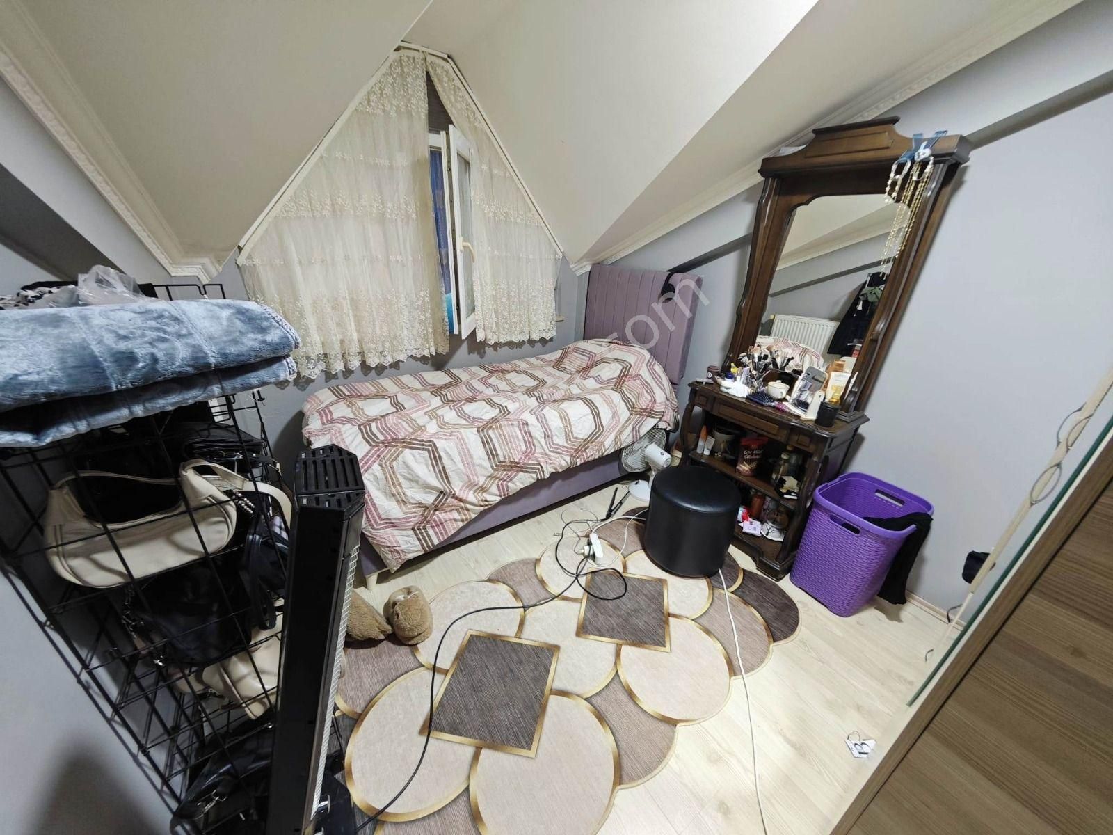 Yenibosna Pazar Pazarında 5+1 Krediye Uygun Ferah Dublex - Görsel 11