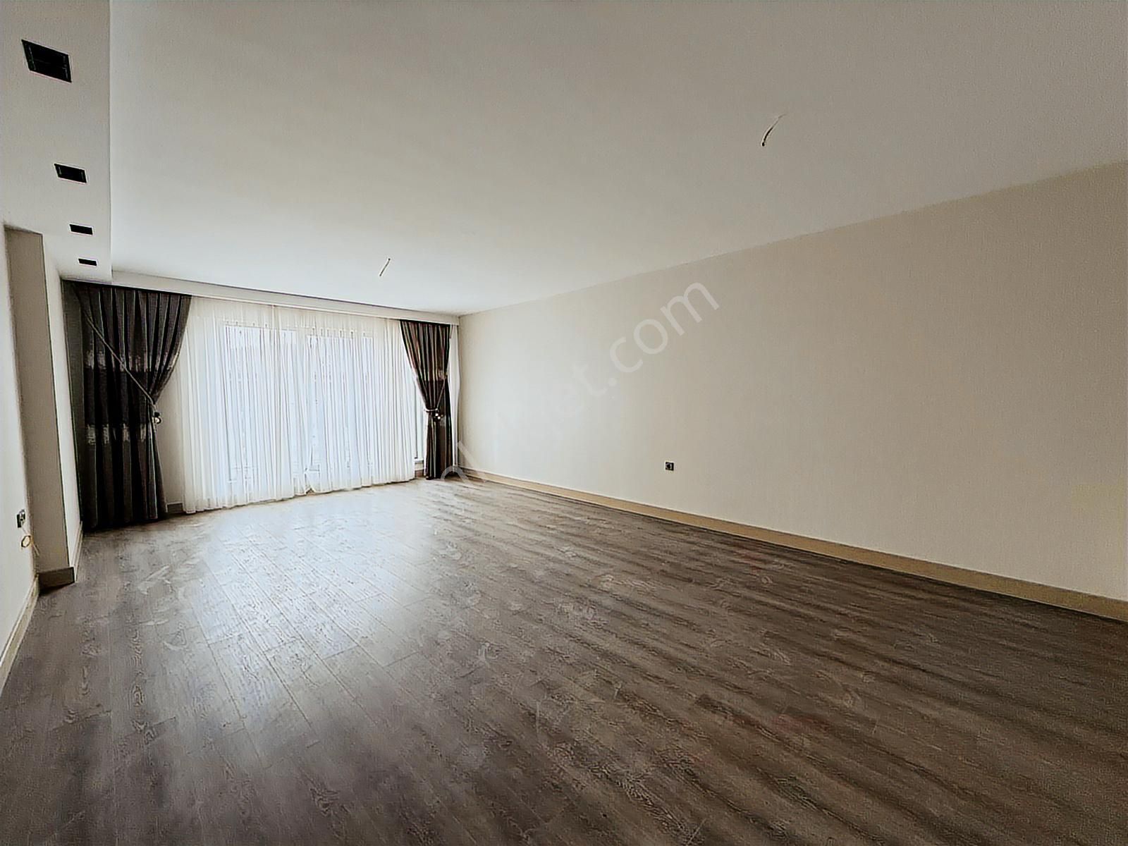 Ova Gross Karşısı 4+1 4.kat Loft Yapı Çift Bloklu Site İçinde - Görsel 6