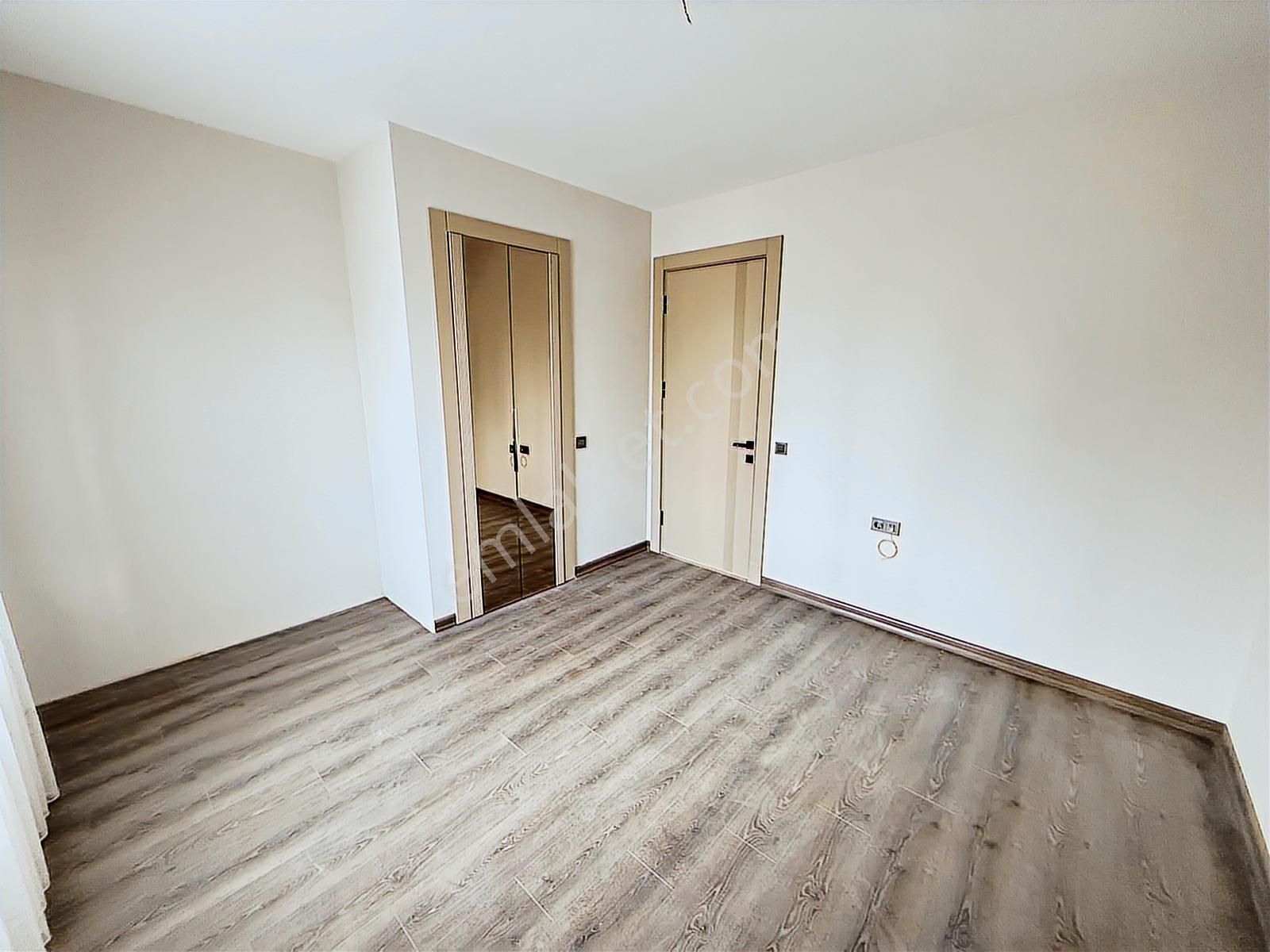 Ova Gross Karşısı 4+1 4.kat Loft Yapı Çift Bloklu Site İçinde - Görsel 13