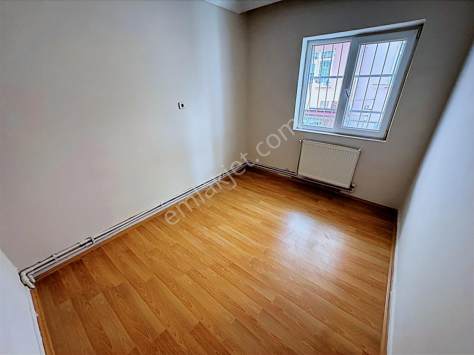 Etlik Lisesi Yakını Yüksek Giriş Kat Konumunda 3+1 Balkonlu - Görsel 14