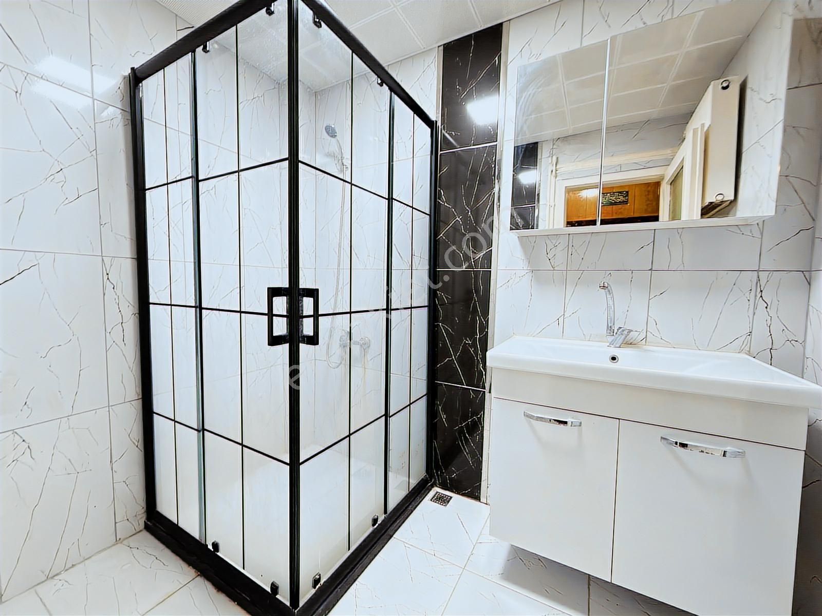 Oğulbey'den Etlik Lise Yakını Yüksek Giriş Ön Cepe 2+1 Balkonlu