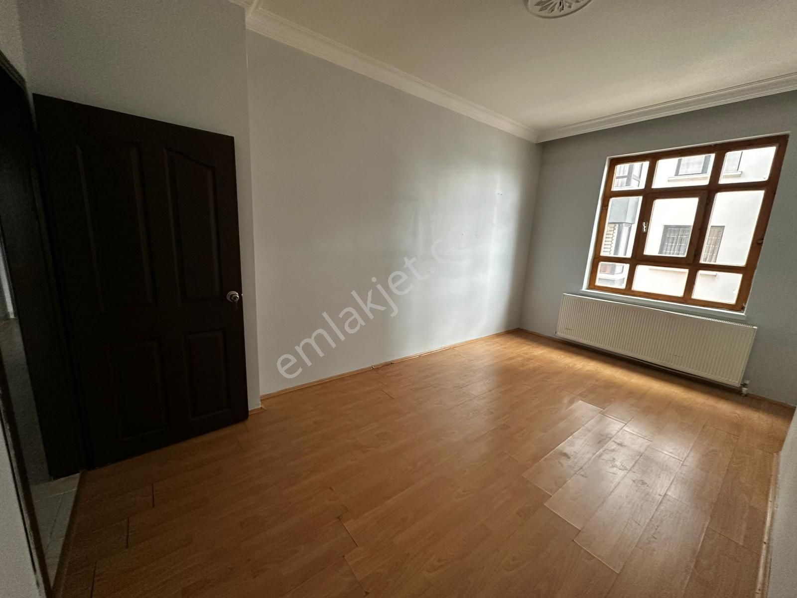 Osmangazi Cadde Üzeri Ara Katta Asansörlü Manzaralı Geniş M2 3+1 - Görsel 29