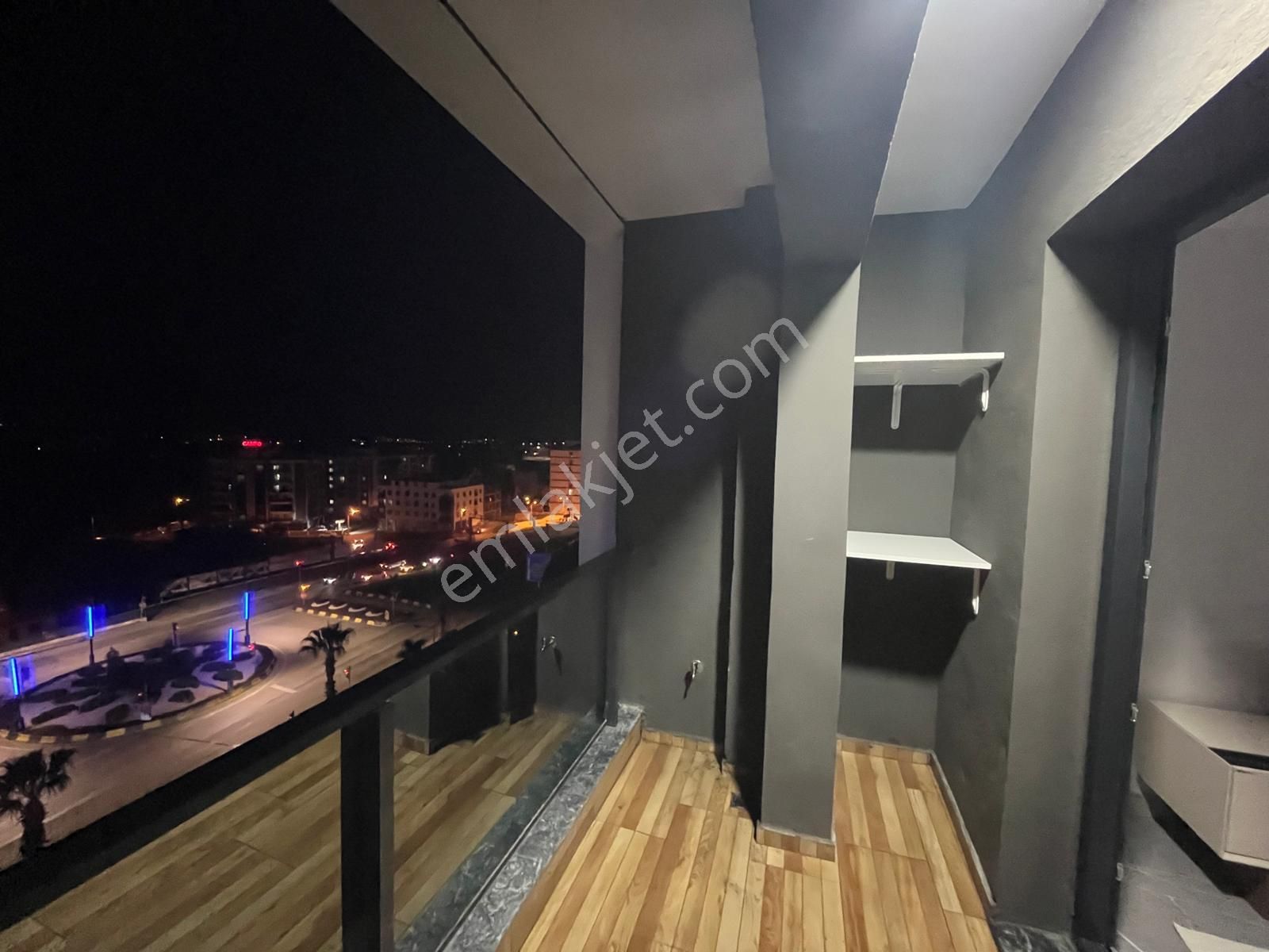 Menemen Devlet Hastanesi Karşısı Full Sıfır Eşyalı Lüks 1+1 Daire - Görsel 22
