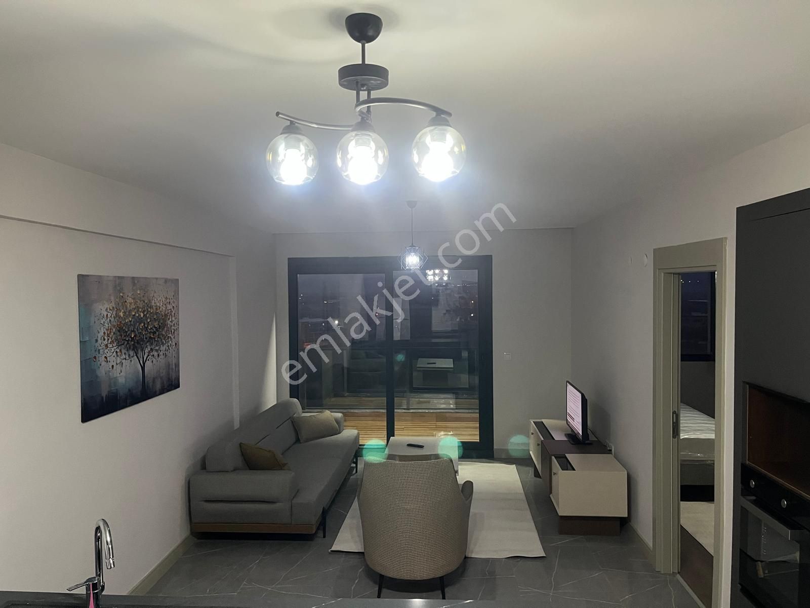 Menemen Devlet Hastanesi Karşısı Full Sıfır Eşyalı Lüks 1+1 Daire - Görsel 11