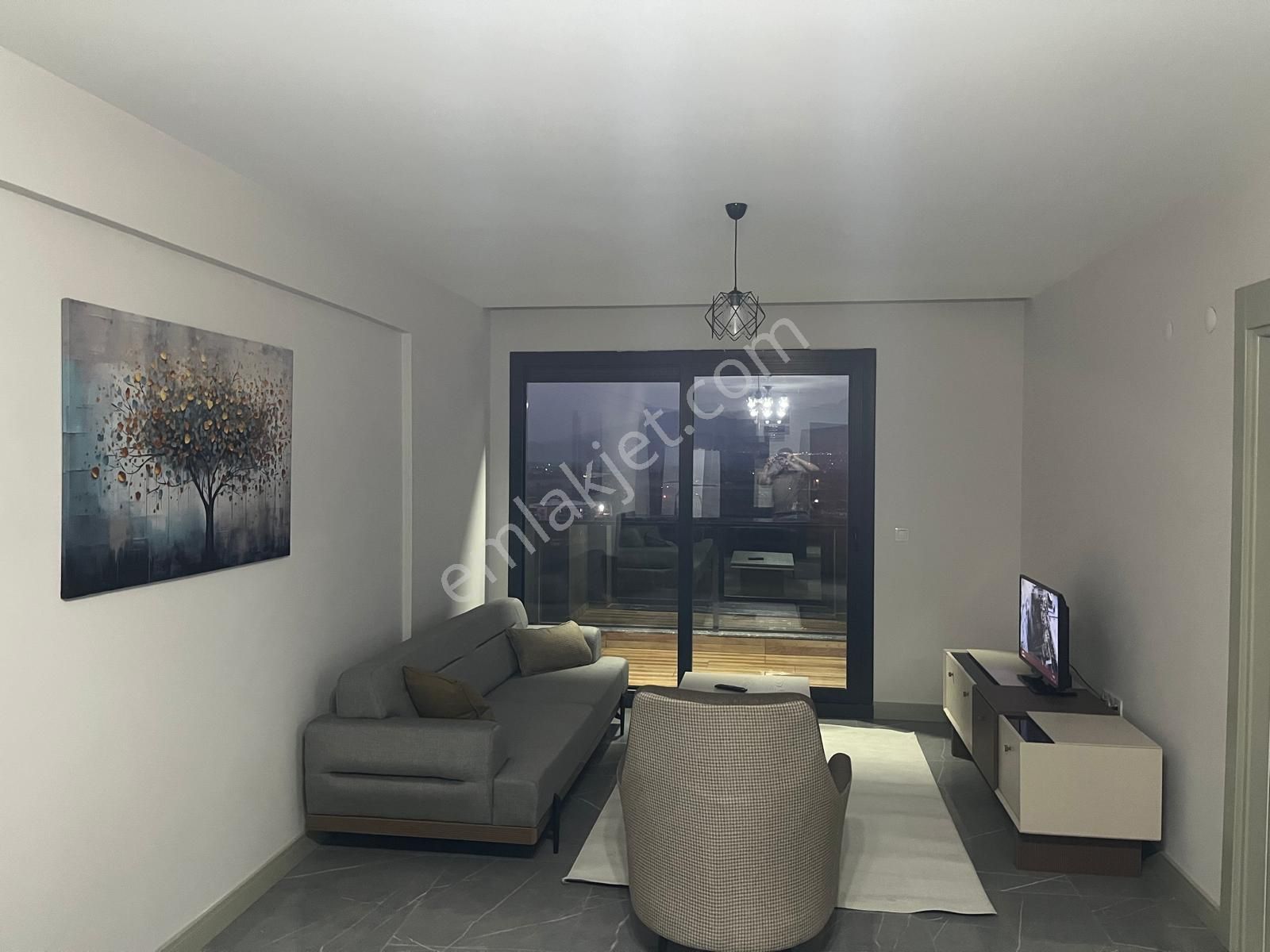 Menemen Devlet Hastanesi Karşısı Full Sıfır Eşyalı Lüks 1+1 Daire - Görsel 13