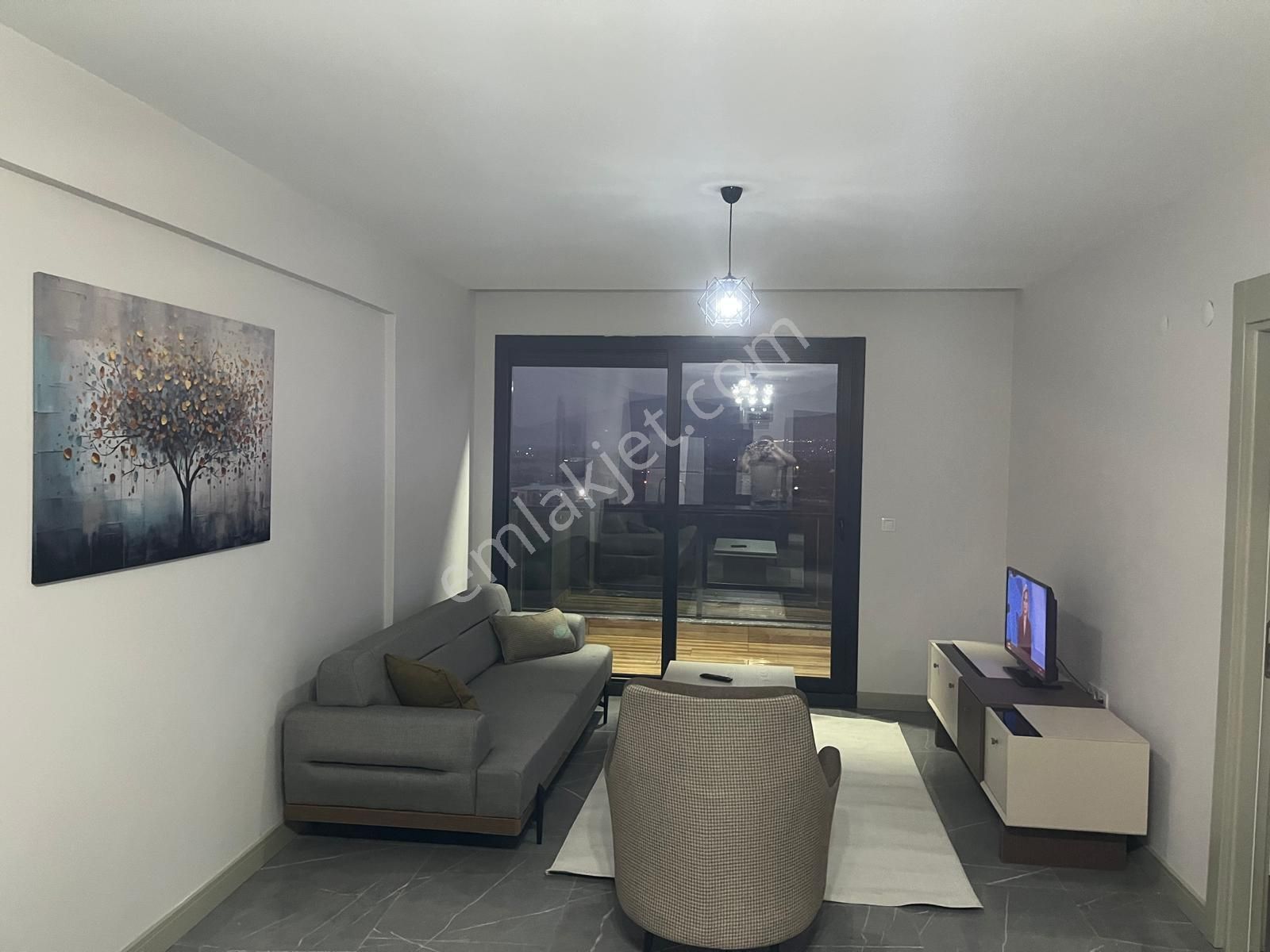 Menemen Devlet Hastanesi Karşısı Full Sıfır Eşyalı Lüks 1+1 Daire - Görsel 12