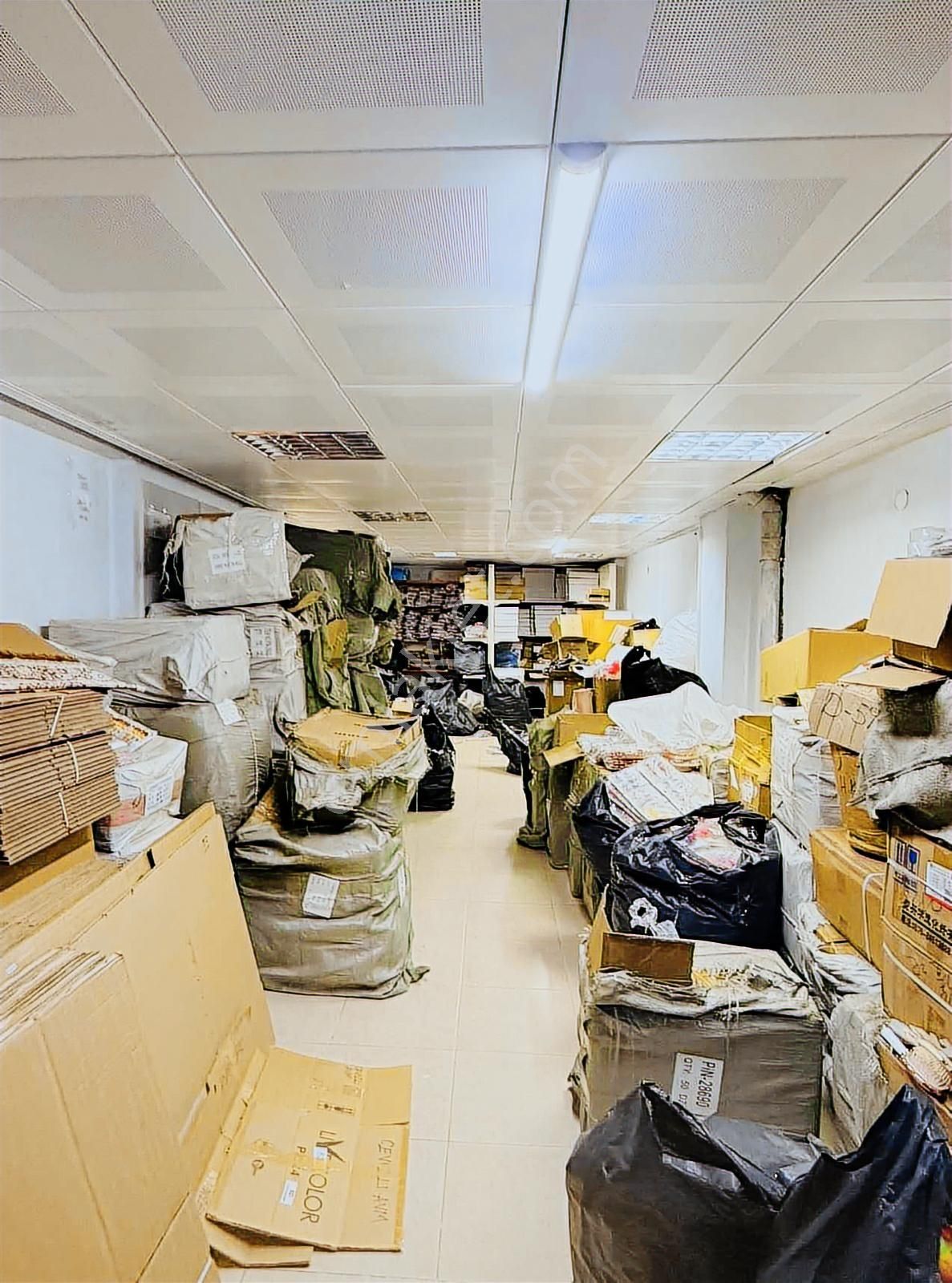 Çekmeköy Şahinbey Caddesi Arka Paralel Satılık 220m2 Dükkan - Görsel 8