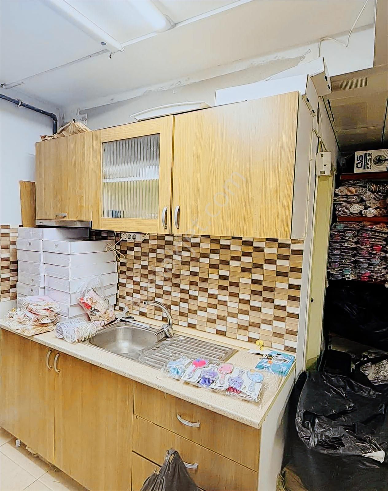 Çekmeköy Şahinbey Caddesi Arka Paralel Satılık 220m2 Dükkan - Görsel 6