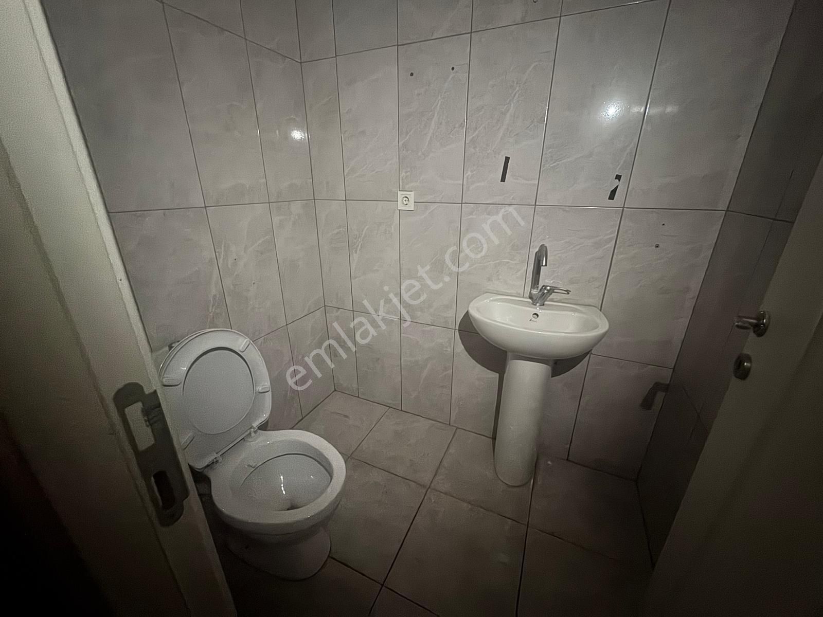 Büyükçekmece Pınartepe Mah Cadde Üstü Boş Yapılı Kiralık Dükkan - Görsel 8