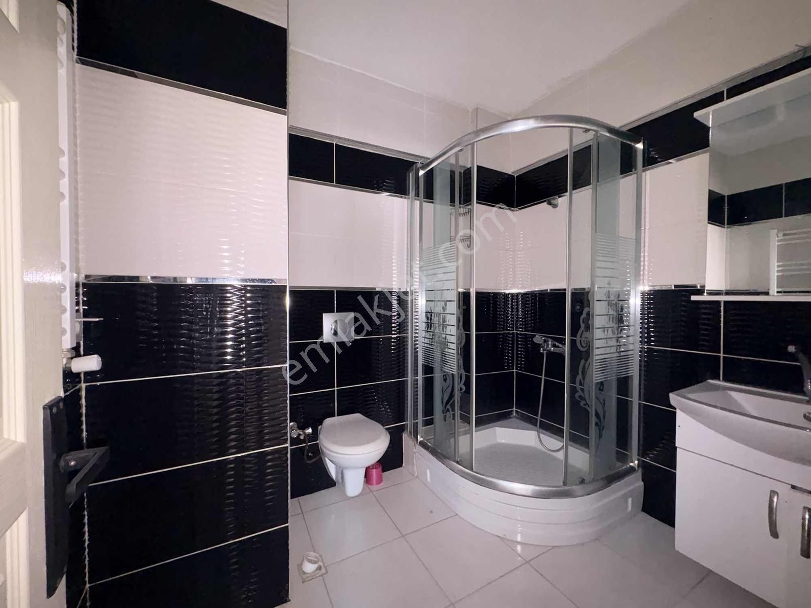 Beylikdüzü Yakuplu Mah, Metrobüse Yakın 2+1 Kiralık Arakat Daire - Görsel 7