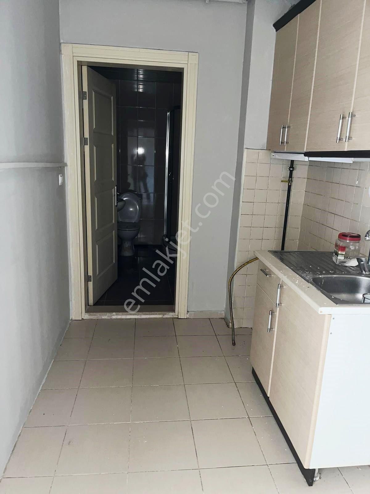 Kent'ten Jandarma Yanı Kiralık 1+1 3. Kat Daire *** - Görsel 2