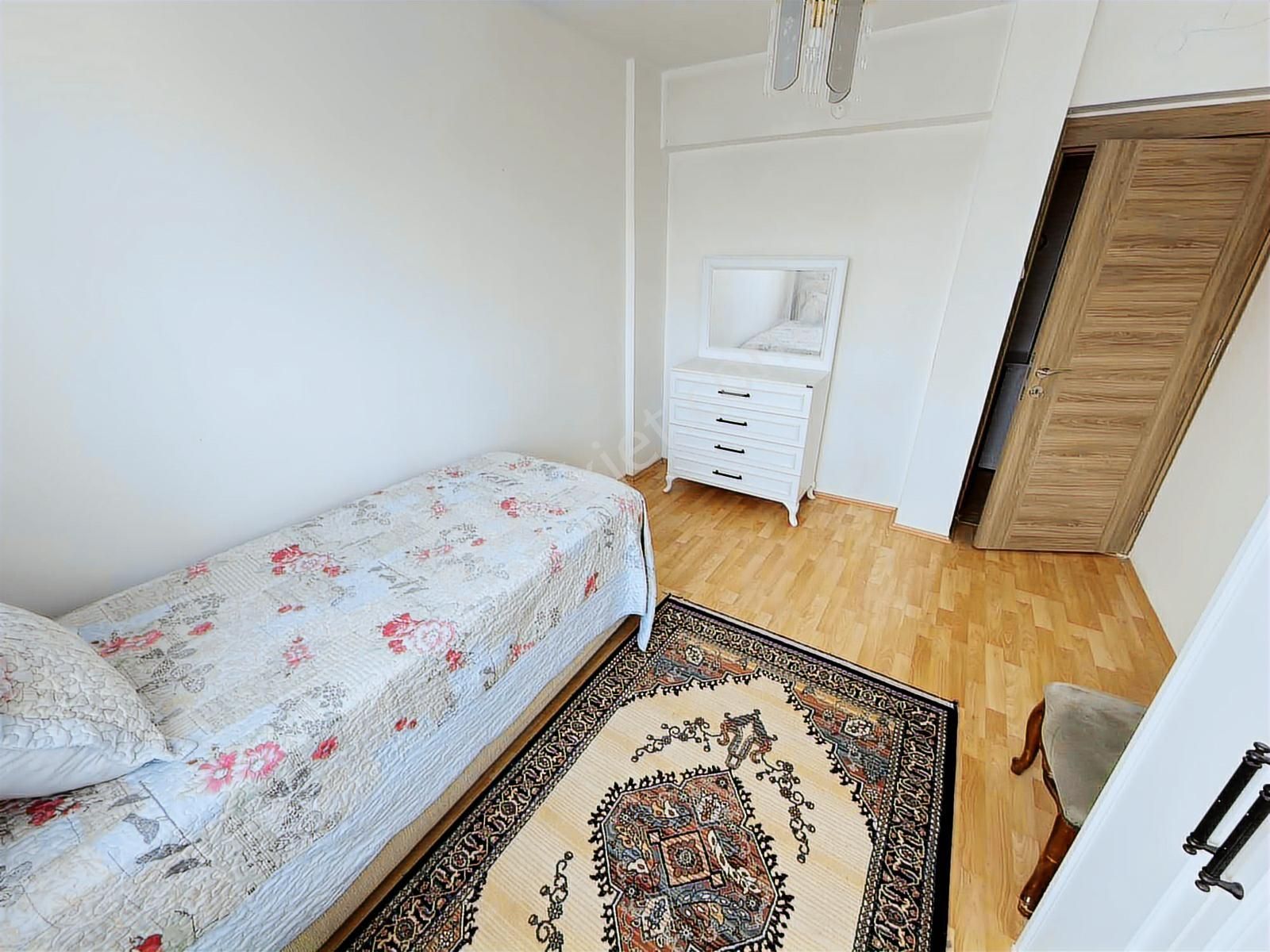 Oğulbey'den Hastaneler Yakını 3+1 Ful Eşyalı Güney Cepe Orta Kat - Görsel 10