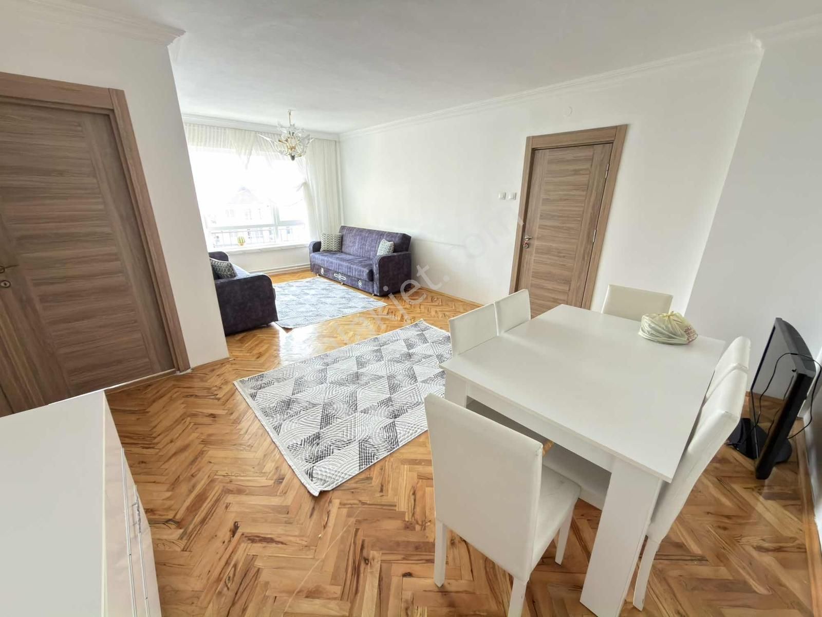 Oğulbey'den Hastaneler Yakını 3+1 Ful Eşyalı Güney Cepe Orta Kat - Görsel 12