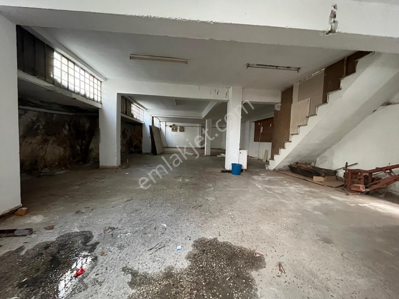 Loft Tan Fefaköy Merkezde Wc Li Mutfaklı 370m2 Kiralık Bodrumlu Dükkan - Görsel 10