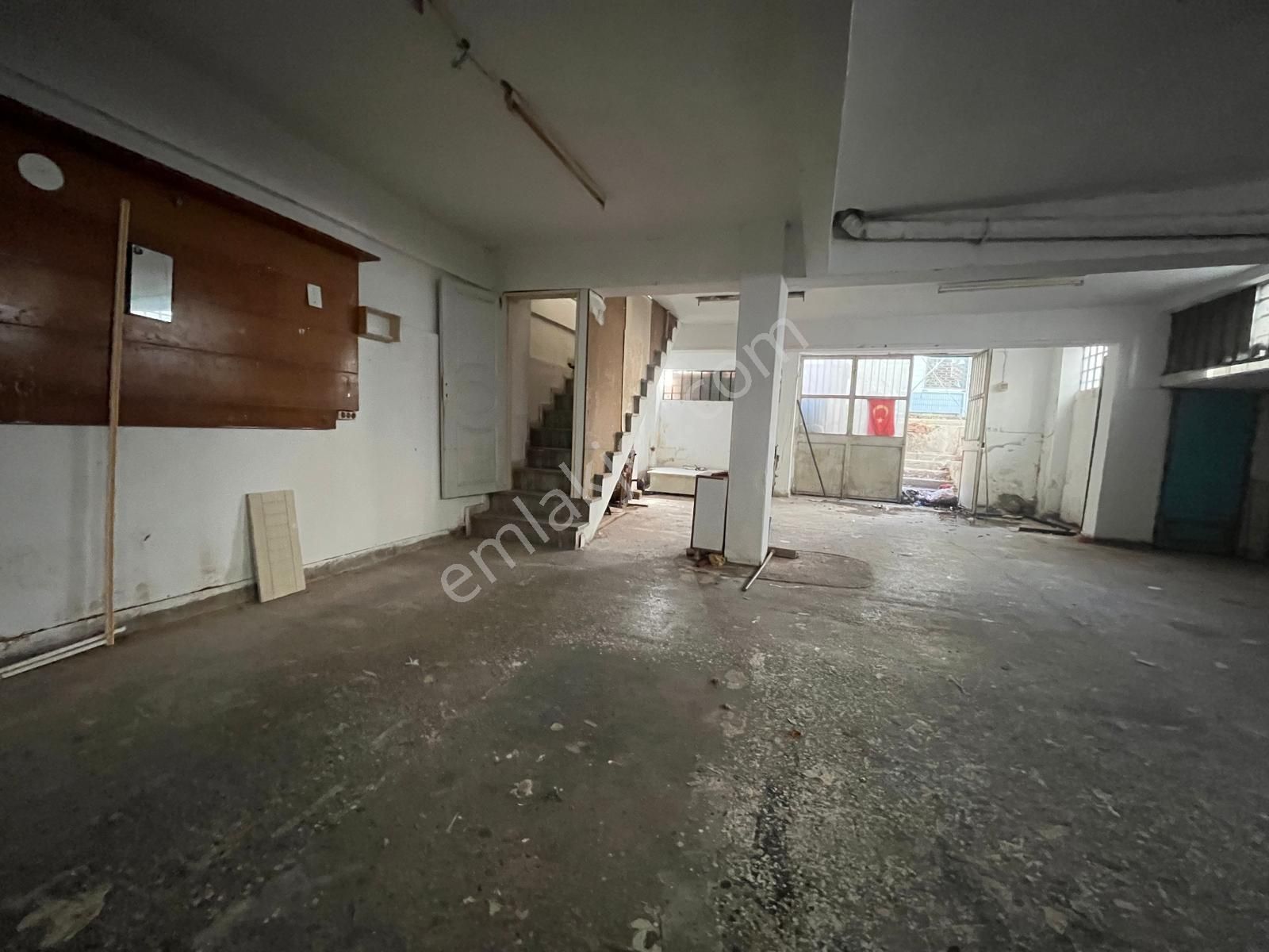 Loft Tan Fefaköy Merkezde Wc Li Mutfaklı 370m2 Kiralık Bodrumlu Dükkan - Görsel 11