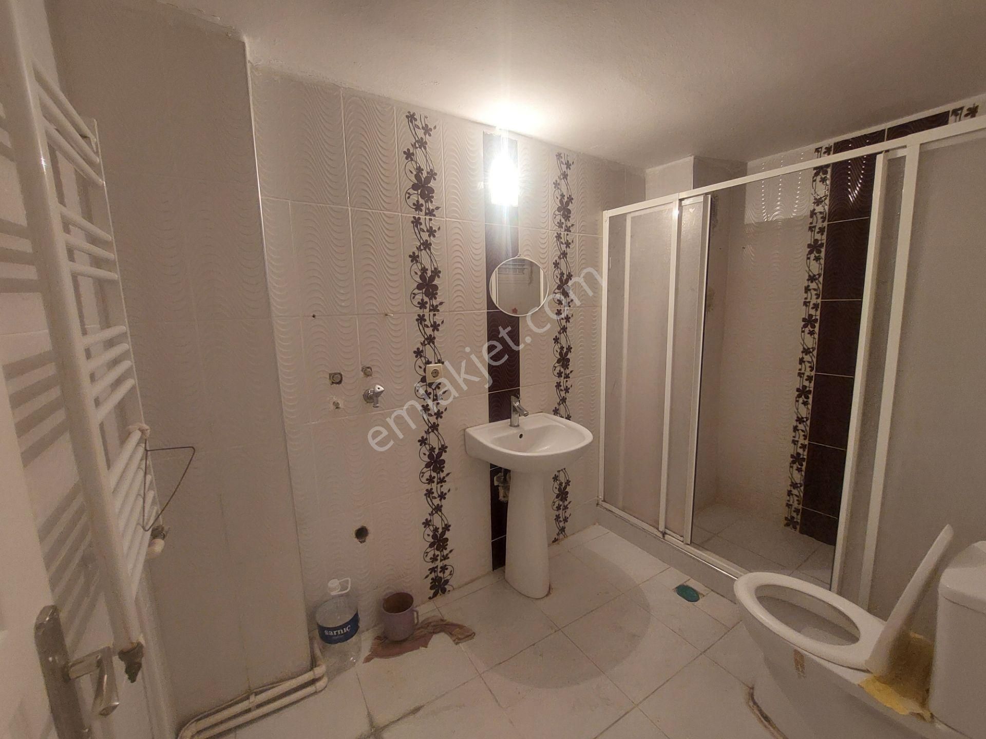 Buca Belediyesi Civarı Adnan Menderes Cad. Arakat 135m2 3+1 - Görsel 23