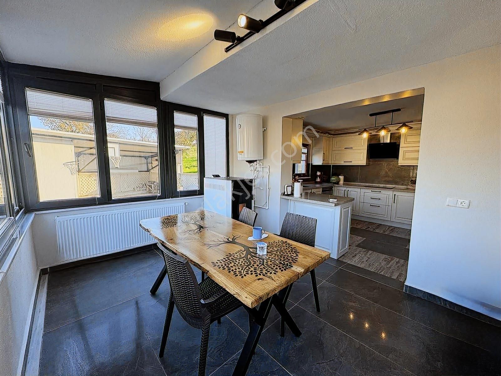 Gökköy'de Satılık Ultra Lux Villa - Görsel 2