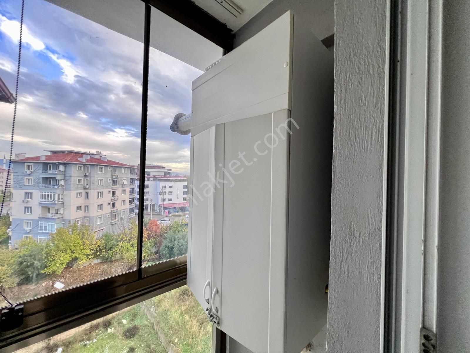 İzmir Torbalı Gold Emlaktan Kiralık 2x1 Daire - Görsel 3