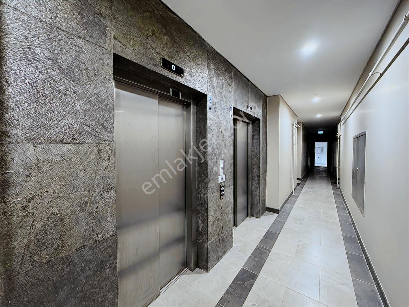 Emlak Konut'ta Peyzaj Manzaralı Satılık 1+1 Daire - Görsel 14