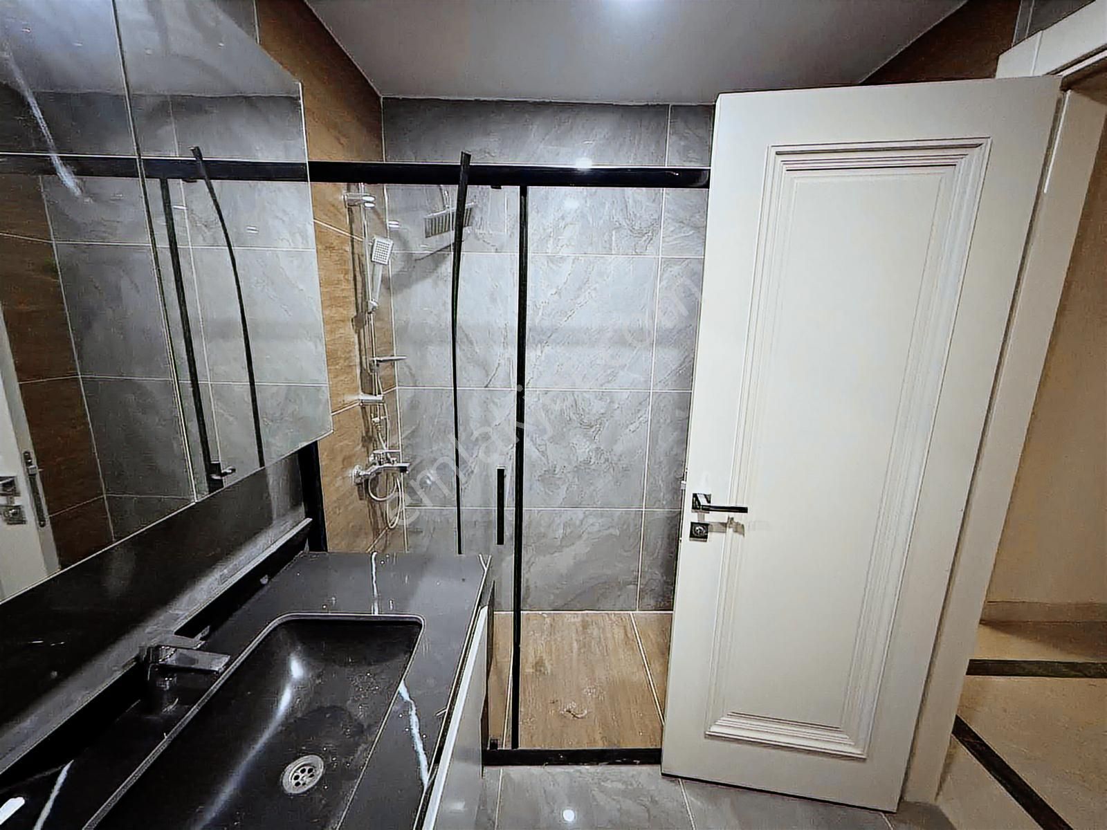 Kiralık Kısa Katlı Binada 6+2 Dubleks Marmara Mah Geniş Ferah - Görsel 27