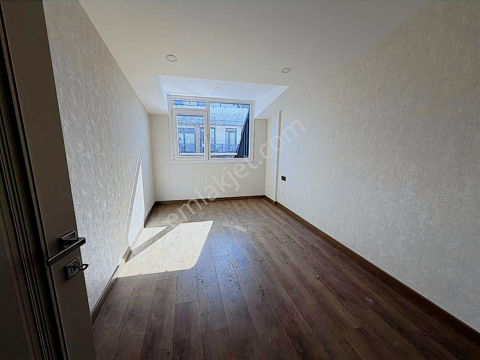 Kiralık Kısa Katlı Binada 6+2 Dubleks Marmara Mah Geniş Ferah - Görsel 8