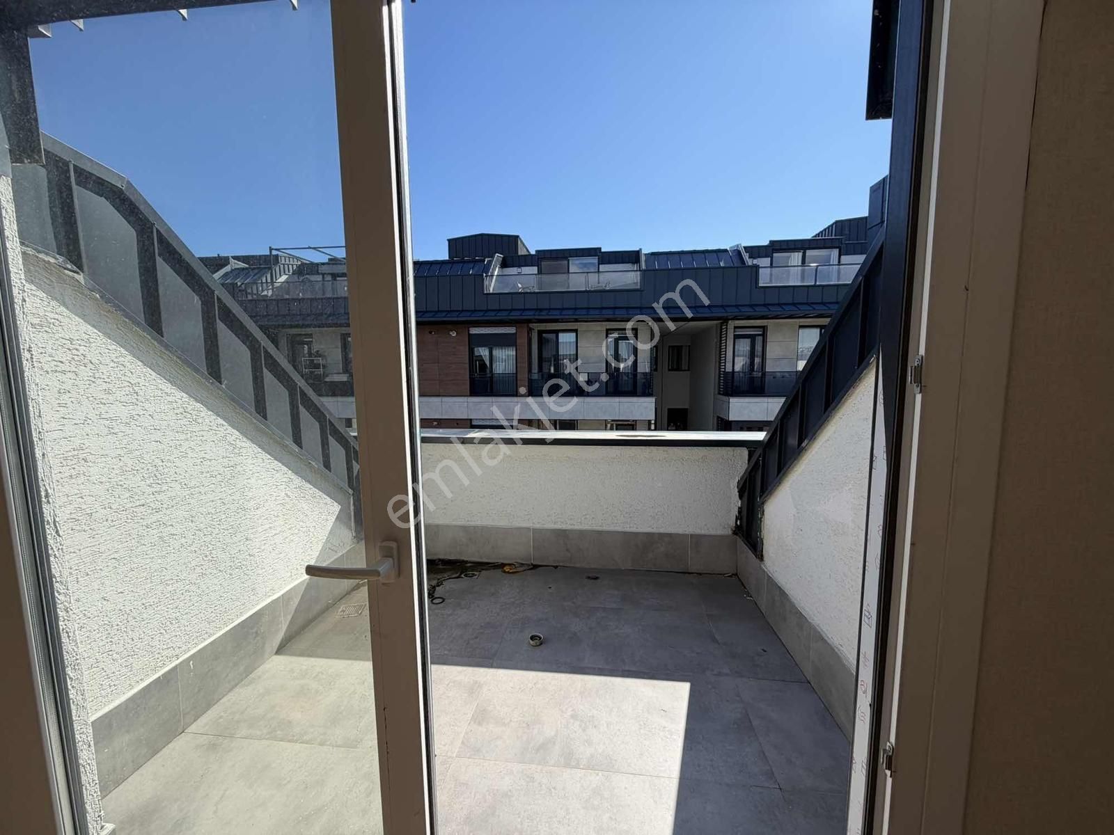 Kiralık Kısa Katlı Binada 6+2 Dubleks Marmara Mah Geniş Ferah - Görsel 16