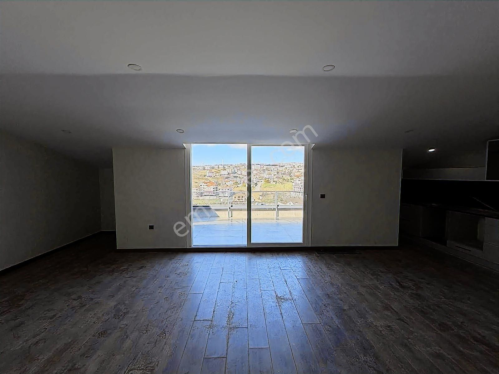 Kiralık Kısa Katlı Binada 6+2 Dubleks Marmara Mah Geniş Ferah - Görsel 4