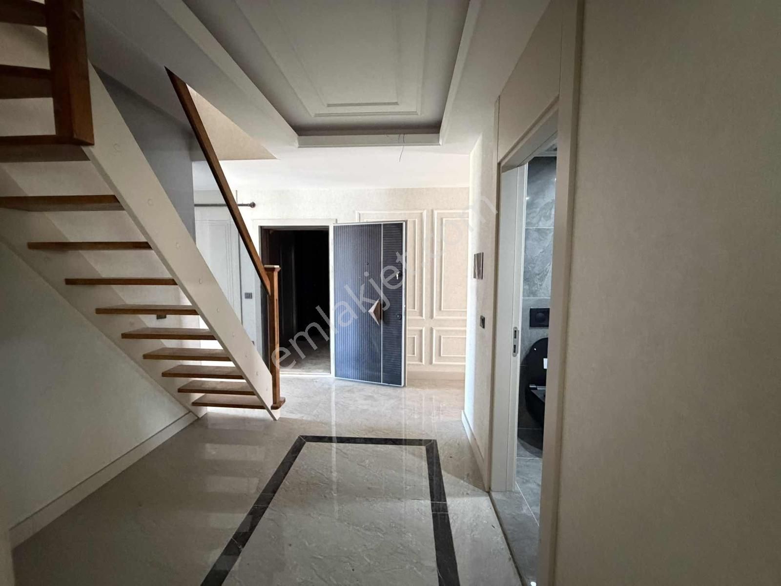 Kiralık Kısa Katlı Binada 6+2 Dubleks Marmara Mah Geniş Ferah - Görsel 24