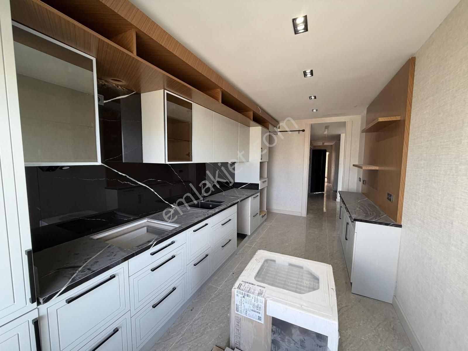 Kiralık Kısa Katlı Binada 6+2 Dubleks Marmara Mah Geniş Ferah - Görsel 31