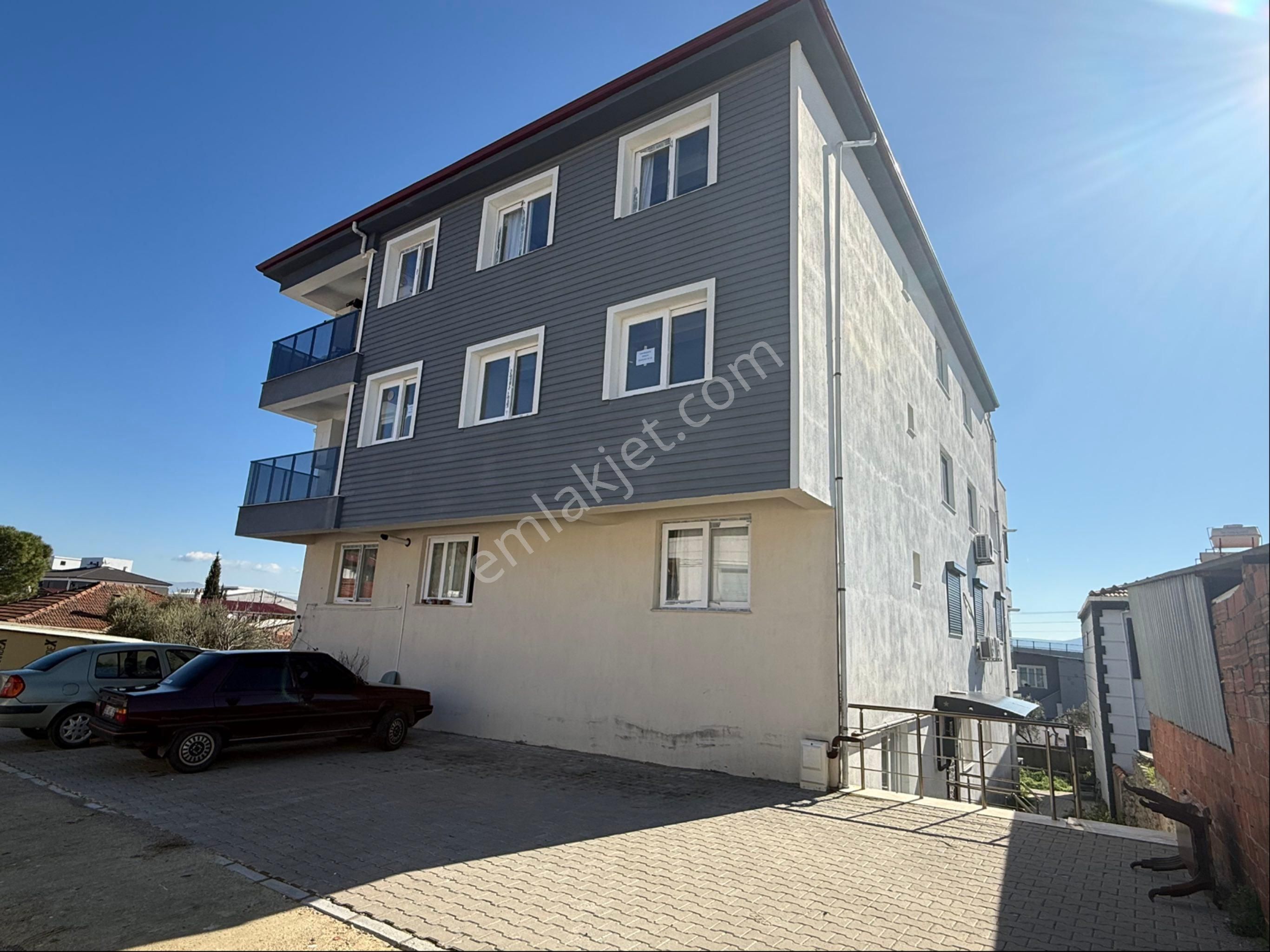 Güleç Gayrimenkul ‘den Satılık 1+1 Daire