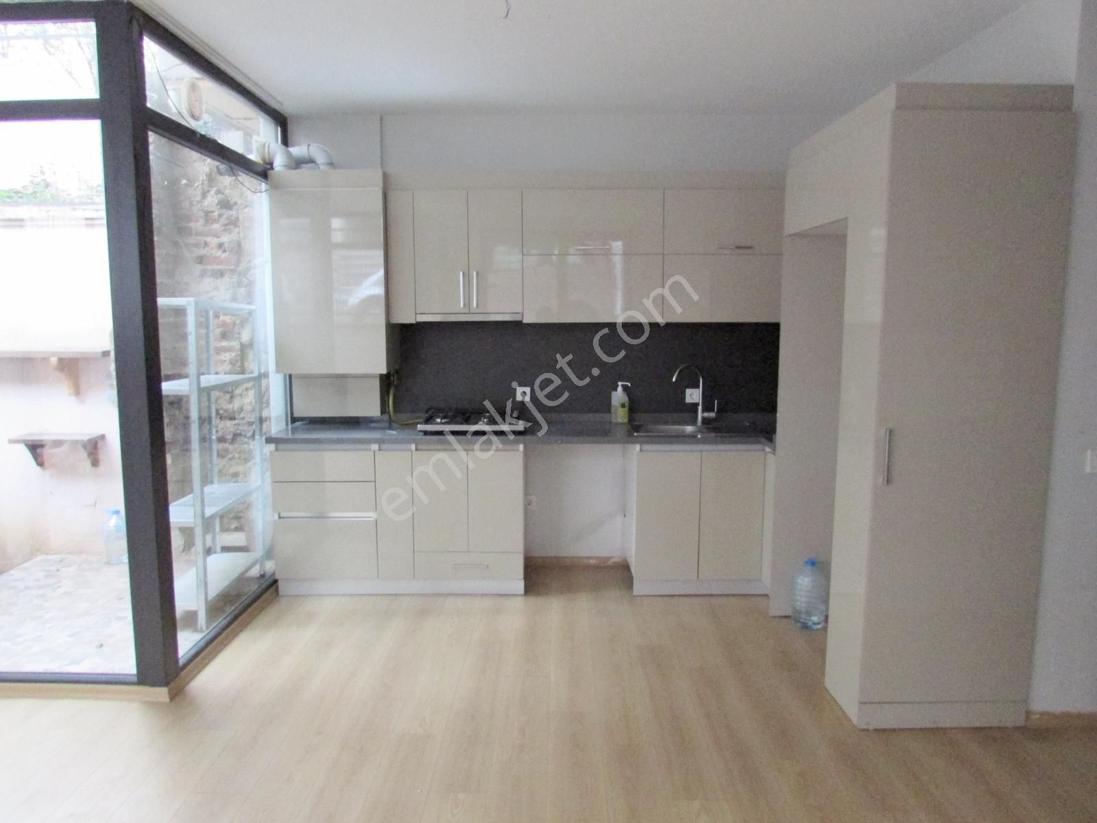 Kadıköy Osmanağa Genç Bina Kombili Müstakil Bahçeli 1+1 Dükkan - Görsel 16