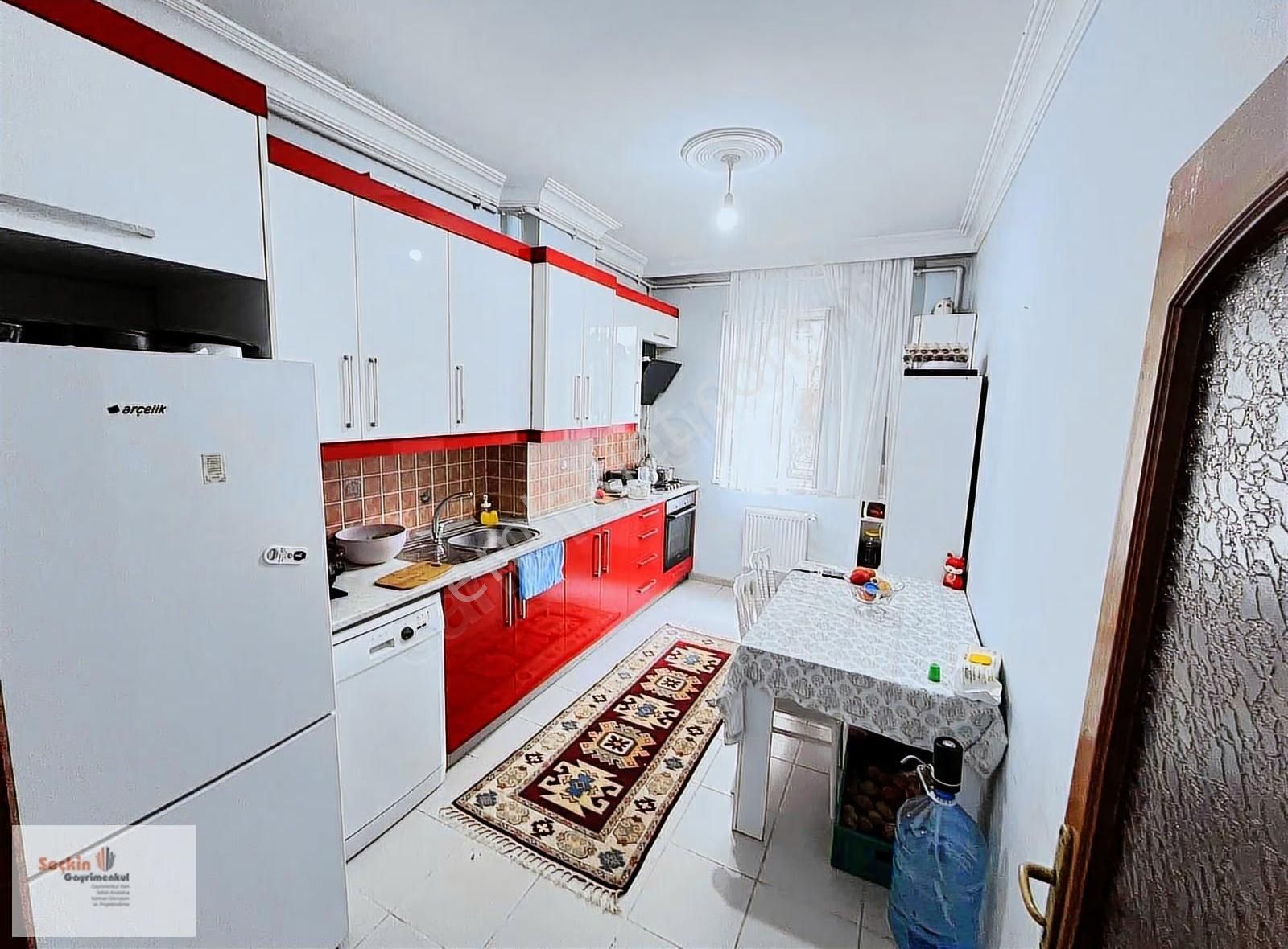 Maltepe Altayçeşme Mah 145 M2 Otoparklı Caddeye Metroya Yakın - Görsel 2