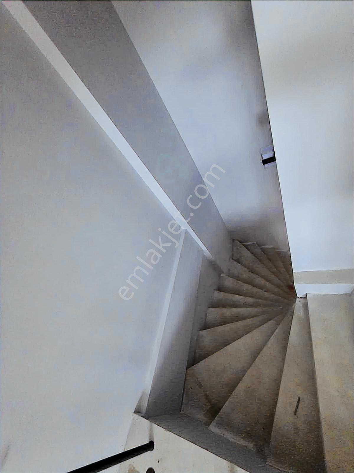 Üniversite Yanı Loft 1+1 Daire - Görsel 12