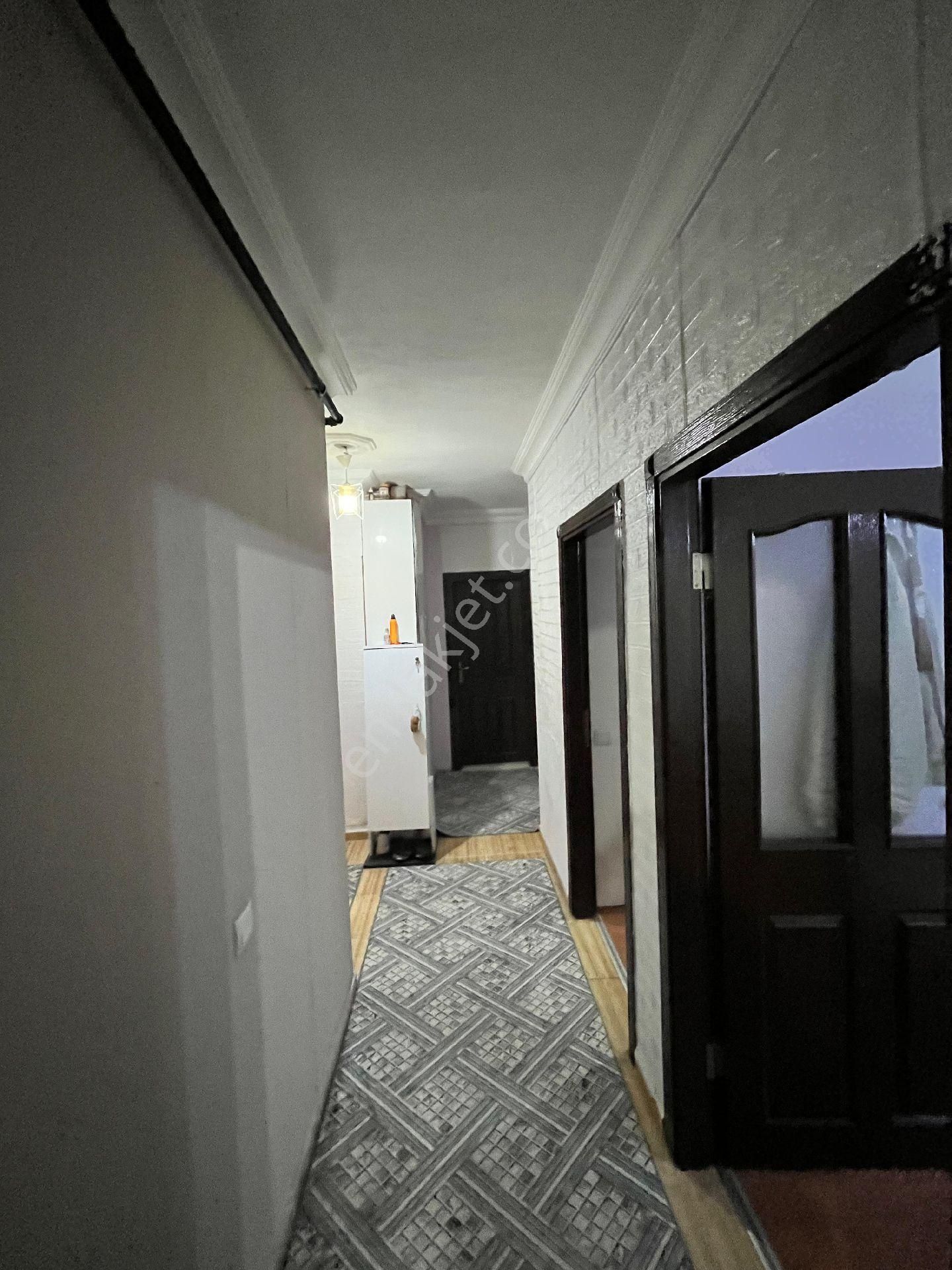 Satılık... Habiblerde Arakatta Herşeyi Ayrı Geniş Kullanışlı 2+1 - Görsel 23