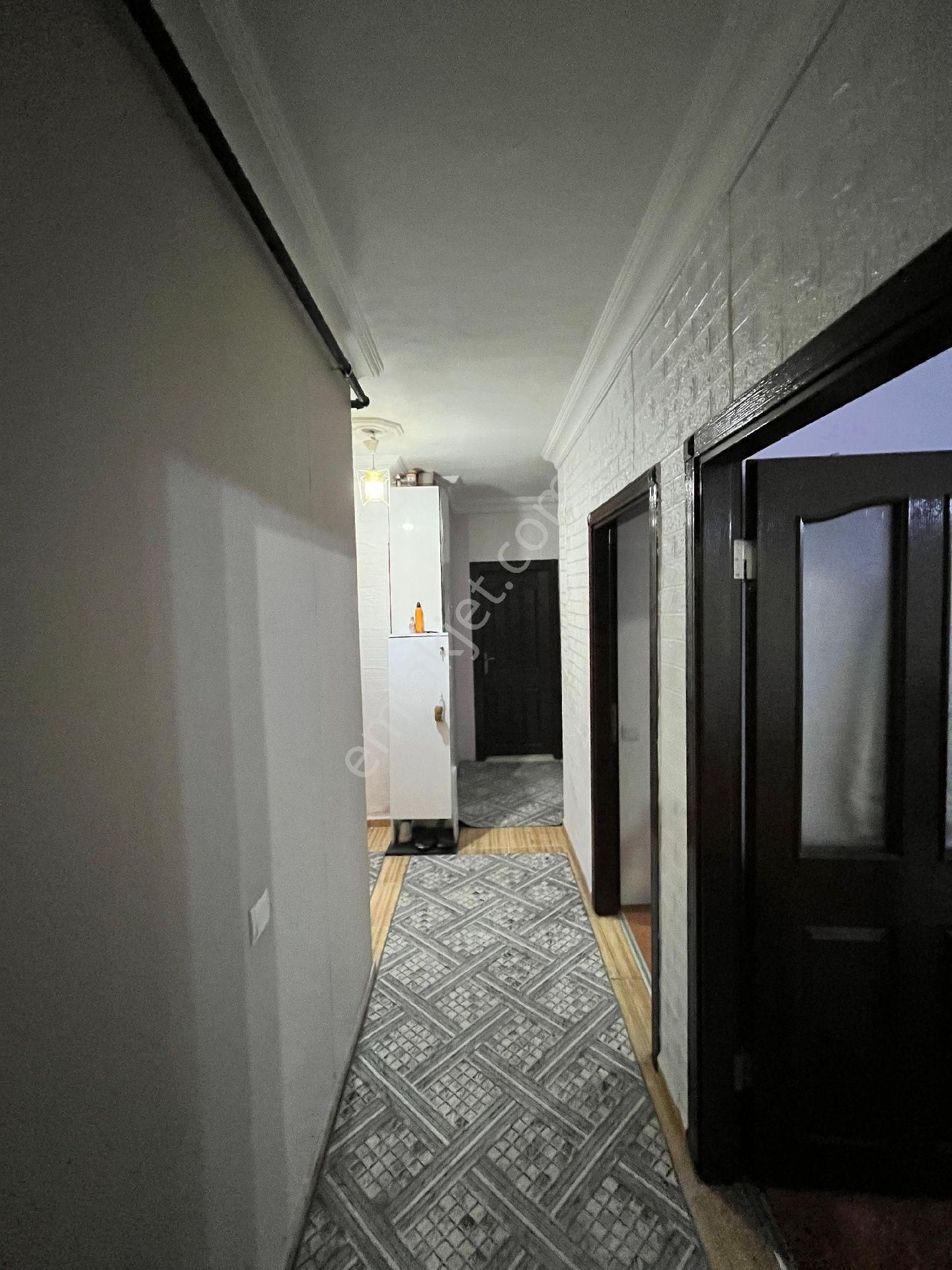 Satılık... Habiblerde Arakatta Herşeyi Ayrı Geniş Kullanışlı 2+1 - Görsel 8