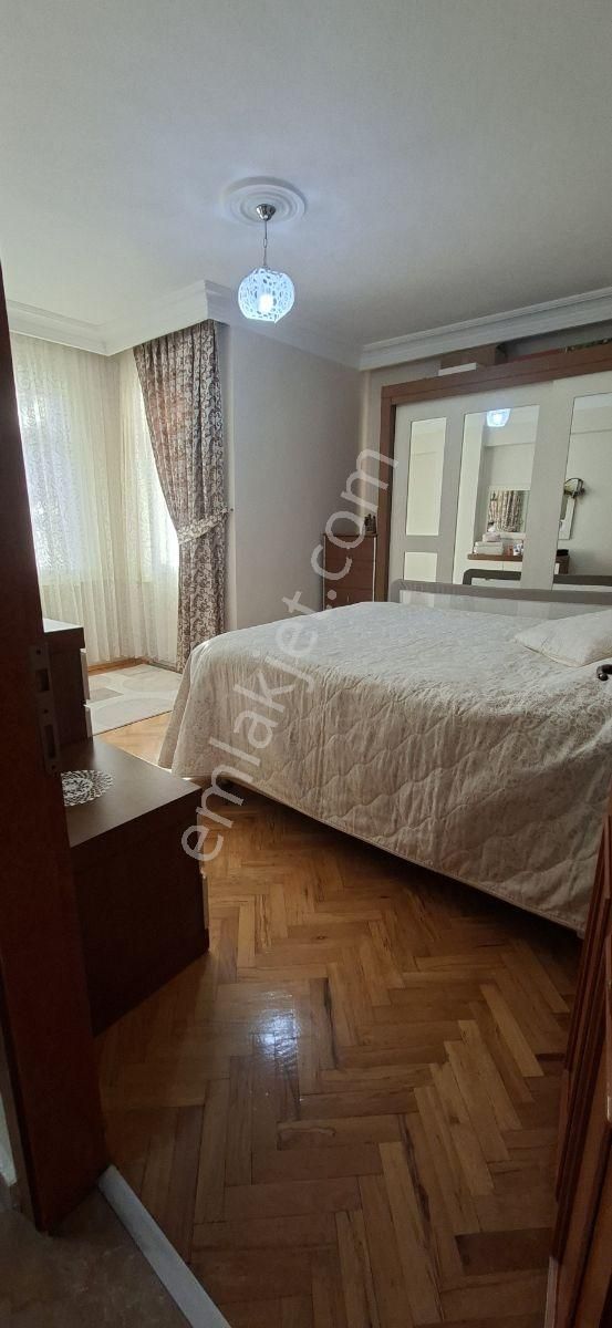 Bahçelievler Çamlık Caddesine 2.bina 3+1 125m2 Asansörlü Arakat - Görsel 16