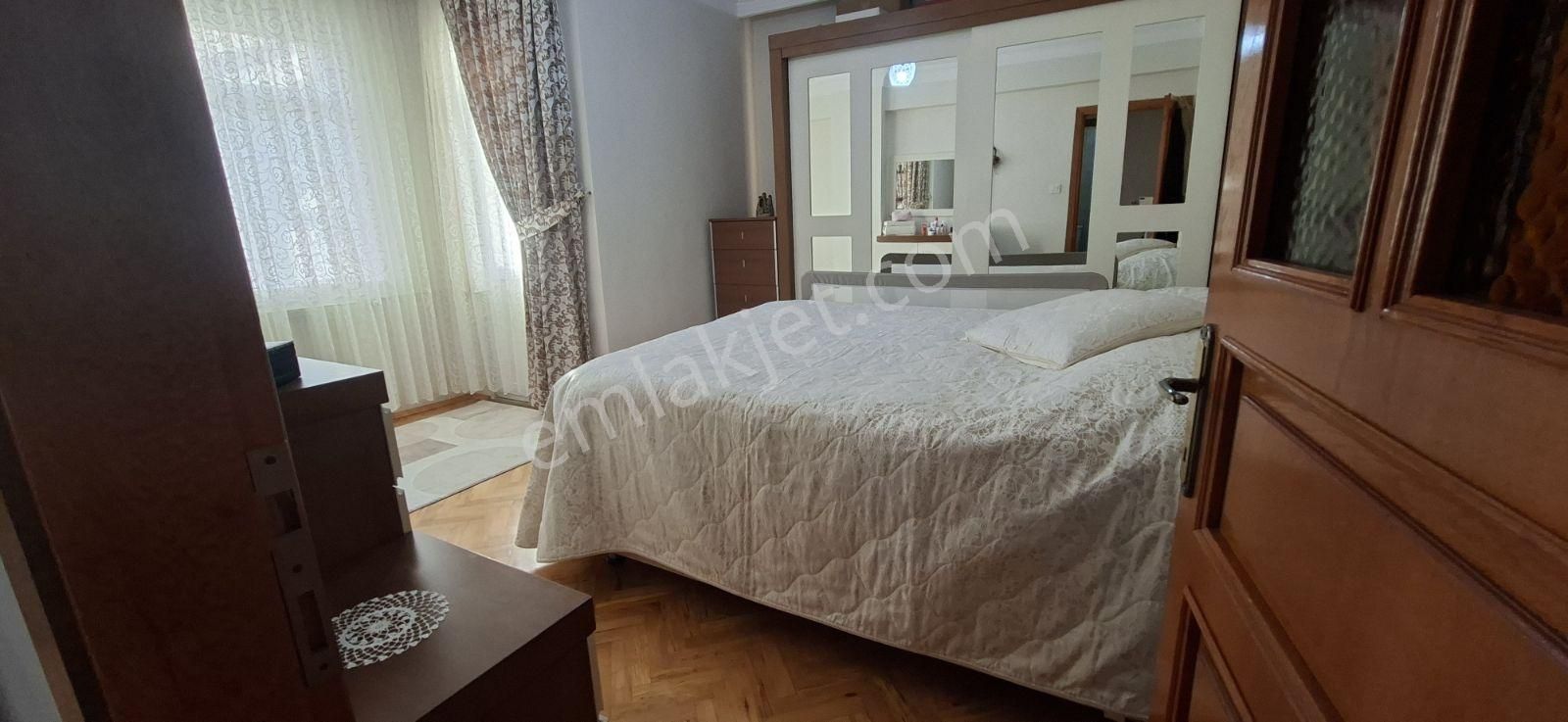 Bahçelievler Çamlık Caddesine 2.bina 3+1 125m2 Asansörlü Arakat - Görsel 17