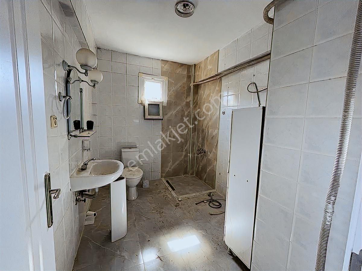 Era Angel'dan Ayvalık 150 Evler Mahallesinde Kiralık 3+1 Daire - Görsel 10