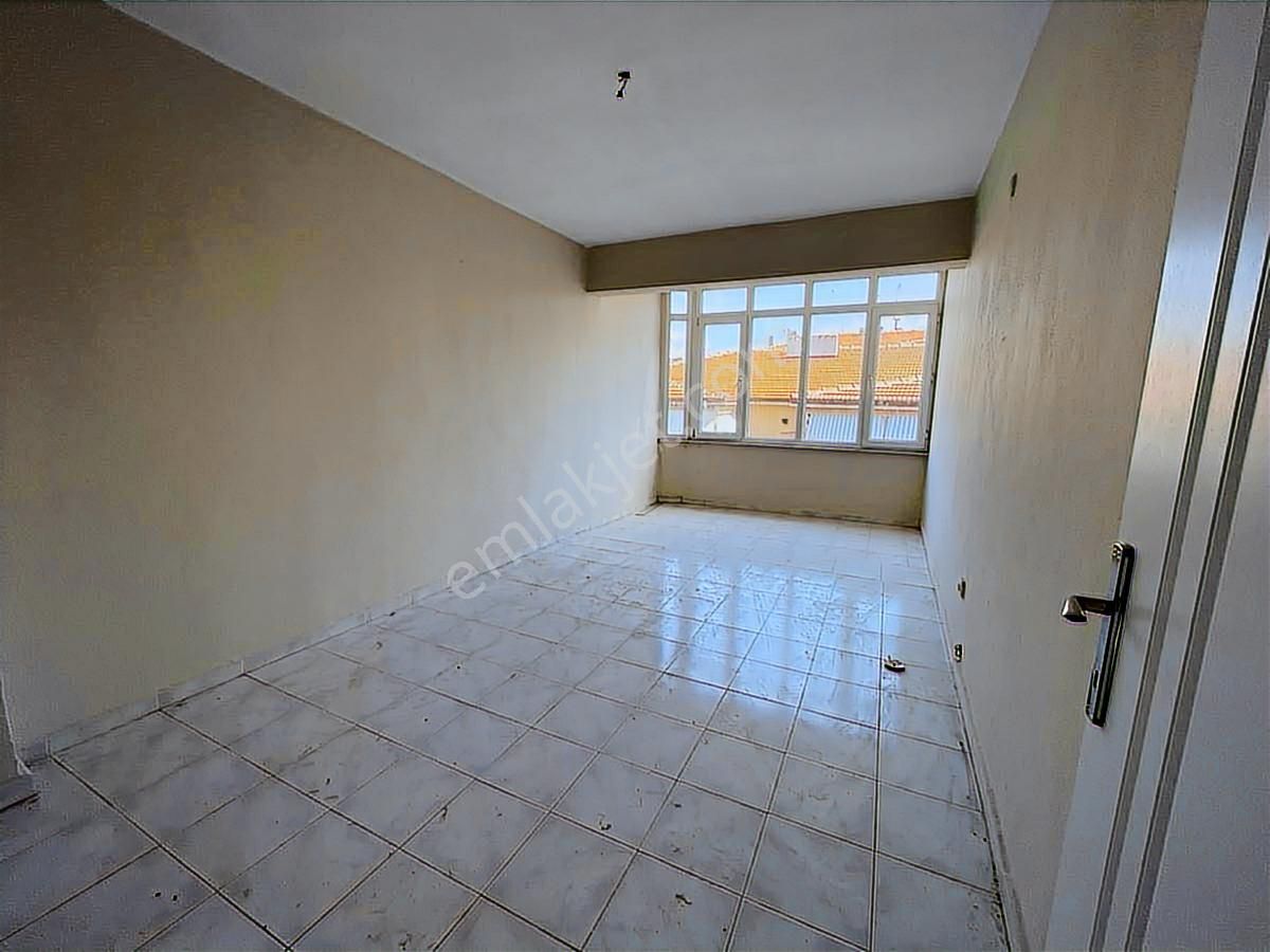 Era Angel'dan Ayvalık 150 Evler Mahallesinde Kiralık 3+1 Daire - Görsel 5