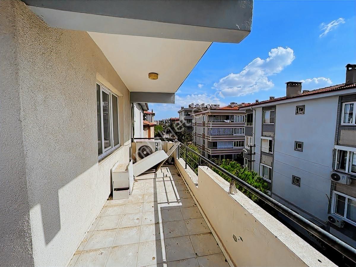 Era Angel'dan Ayvalık 150 Evler Mahallesinde Kiralık 3+1 Daire - Görsel 12