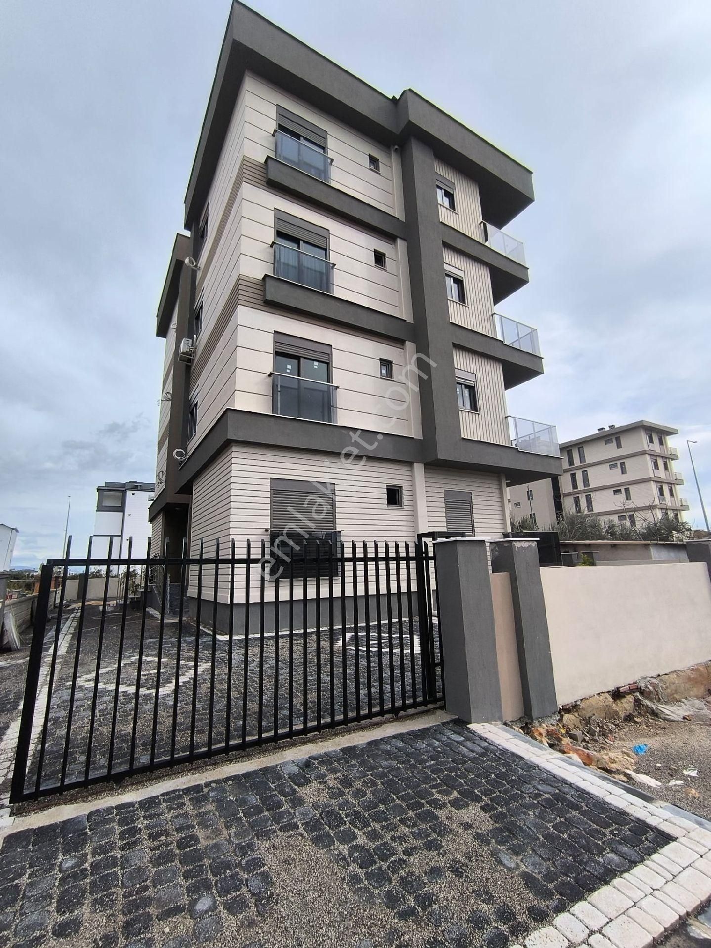 Döşemealtı Yeniköy Merkezde 1.sınıf Kalite 65 M² Yerden Isıtmalı Sıfır Yatırımlık Daire