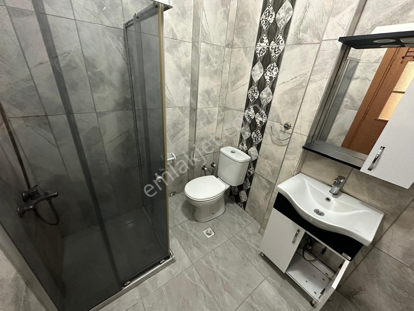 Metrobise Çok Yakın 2+1 Doğalgaz Sobalı - Görsel 30