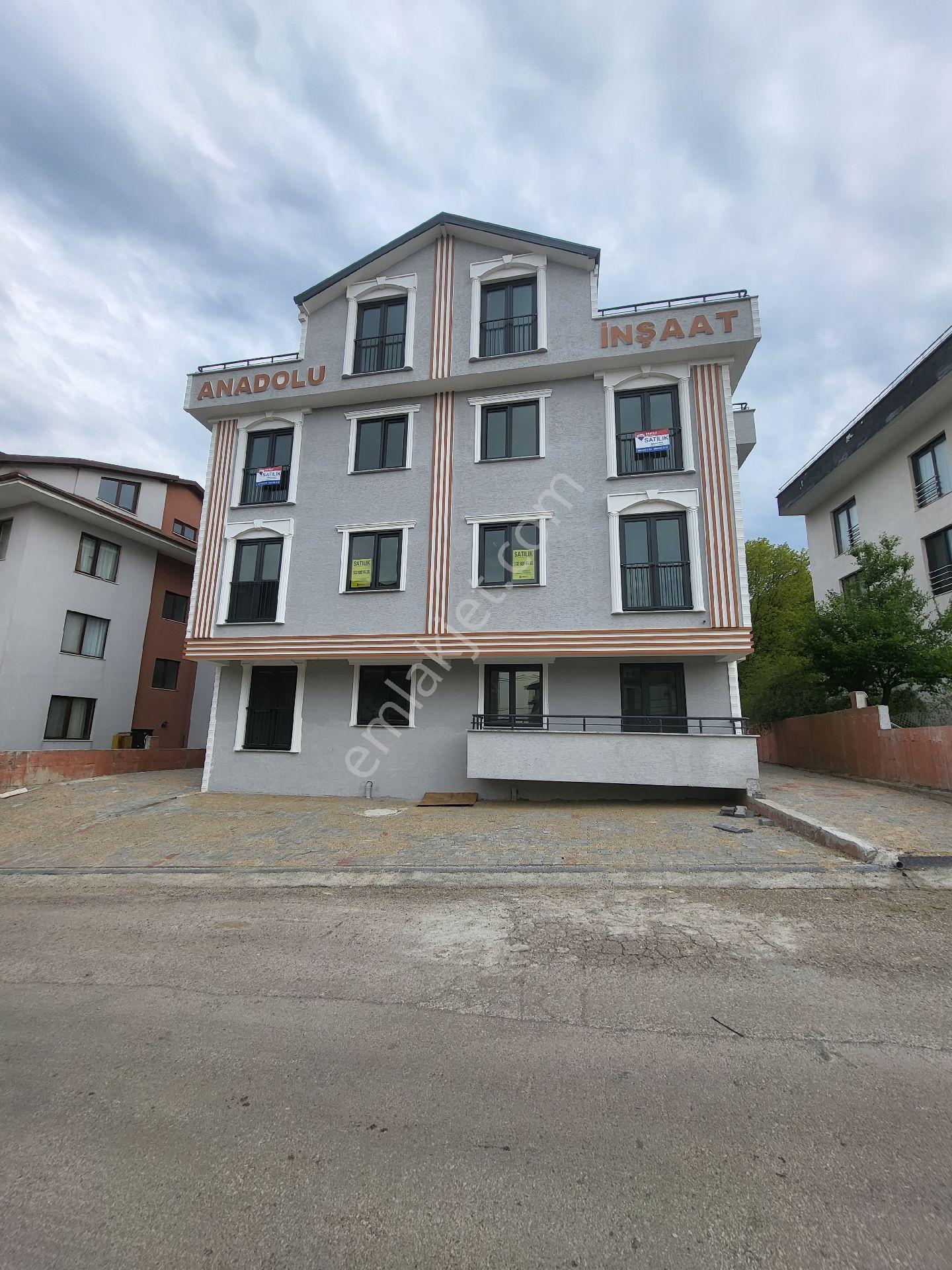 Satılık Ara Kat Daire 3+1 / 137 M²